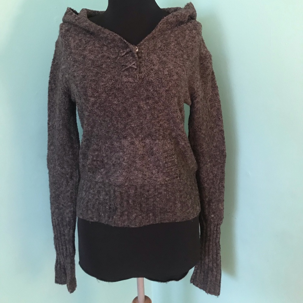 Grey sweater